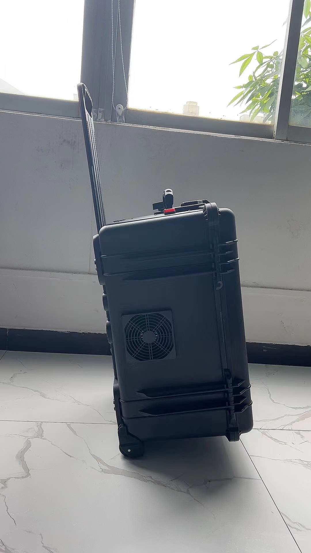 绵竹手拉箱型移动通信干扰器